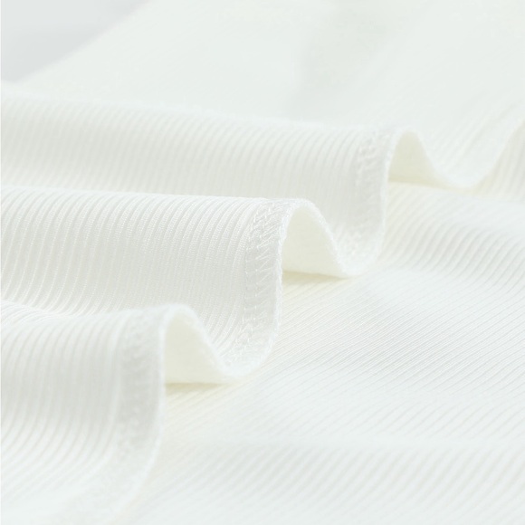 White Ribbed Zipper Long Sleeved Top - Picture 6 of 9